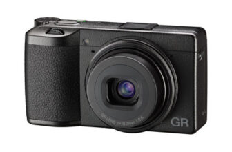 Ricoh GR III breaks new floor for c...