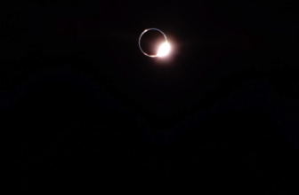 Firefly’s Blue Ghost lander snapp...