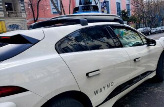 Waymo aims to offer paid robotaxi r...