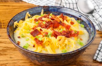 Creamy Cauliflower Potato Soup &#82...