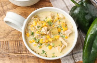 Poblano Corn Chowder – Barefe...