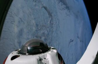 SpaceX Shares Stunning Polar Views ...