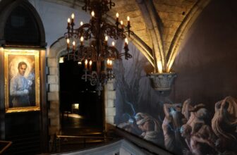 All the Spooky Details We Loved at ...