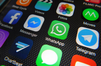 WhatsApp Banned From U.S. House Dev...