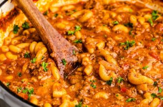 Old Fashioned American Goulash &#82...