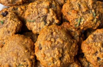 ZUCCHINI OATMEAL COOKIES – Th...