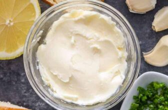 The BEST Homemade Garlic Butter Rec...