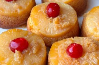 Pineapple Upside Down Cupcakes R...